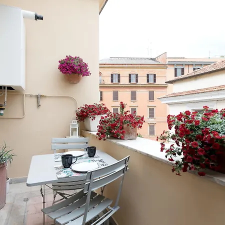 Vatican Stylish Apartman Róma